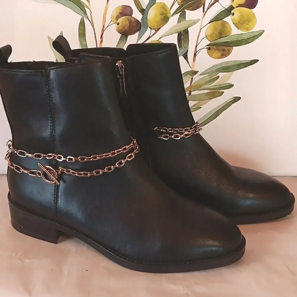 Tamaris Leather Fidelia Booties
